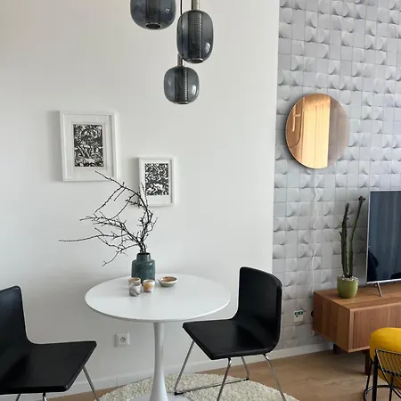 Executive Free Street Parking Appartement