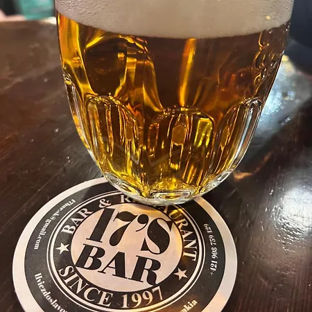 Apartment Executive Free Street Parking *