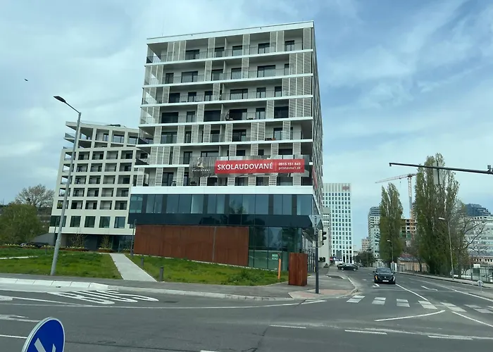 Executive Free Street Parking Bratislava