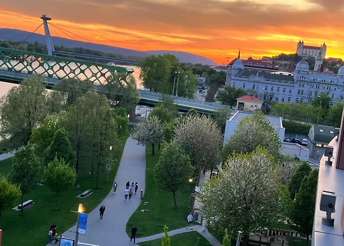 Executive Free Street Parking *