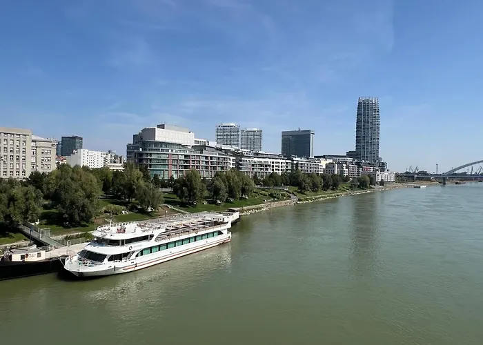 Executive Free Street Parking